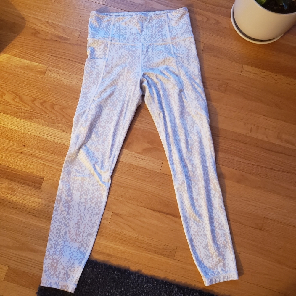 Athleta Salutation Legging